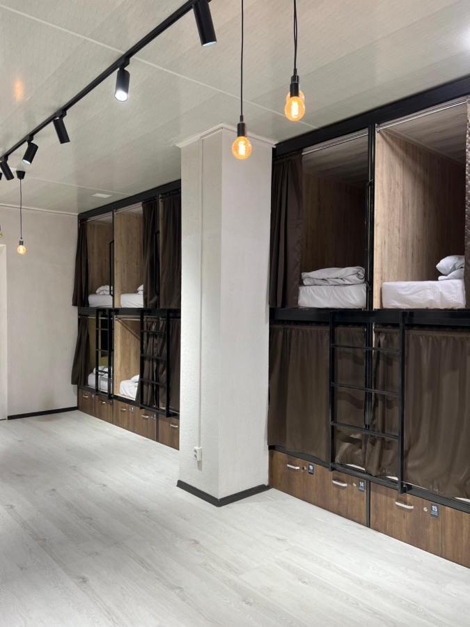 Capsule Hostel 卡拉科尔 外观 照片