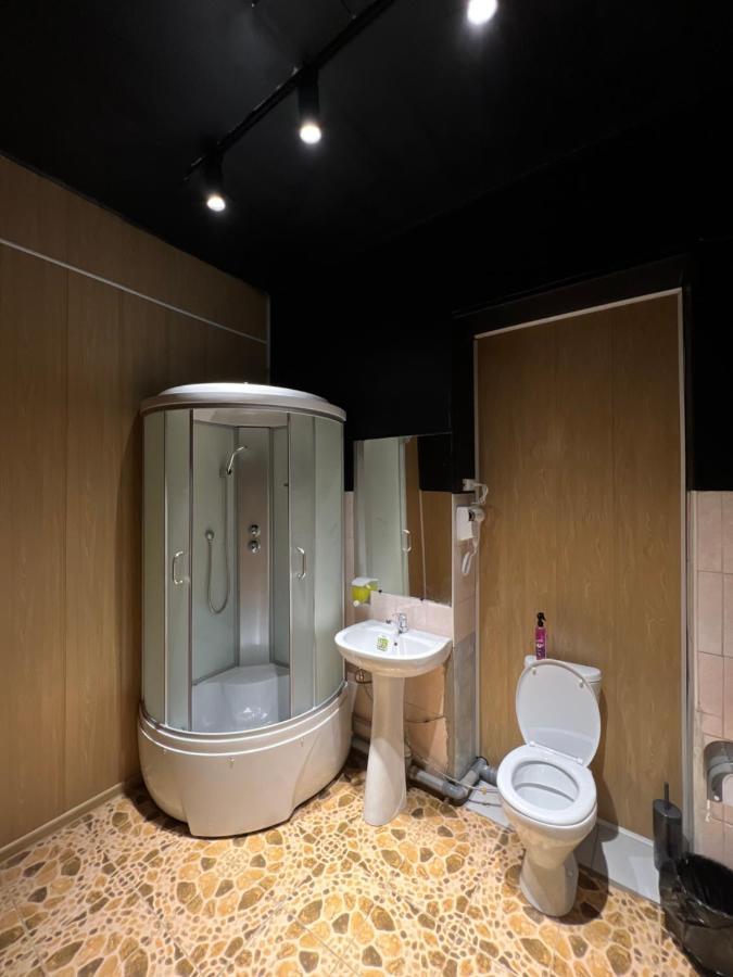 Capsule Hostel 卡拉科尔 外观 照片