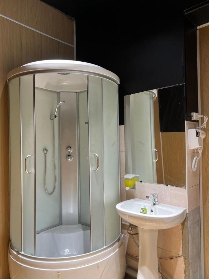 Capsule Hostel 卡拉科尔 外观 照片