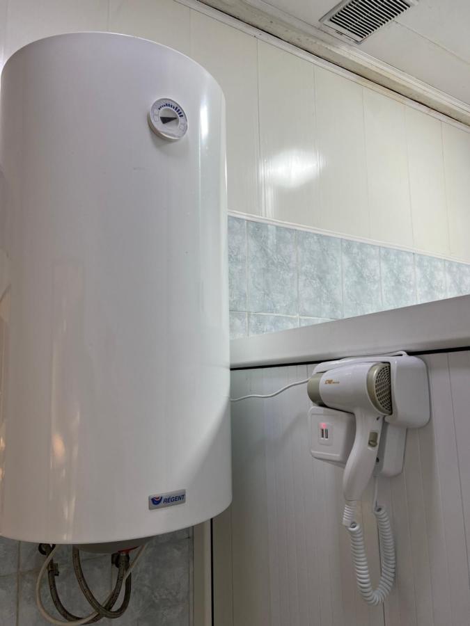 Capsule Hostel 卡拉科尔 外观 照片