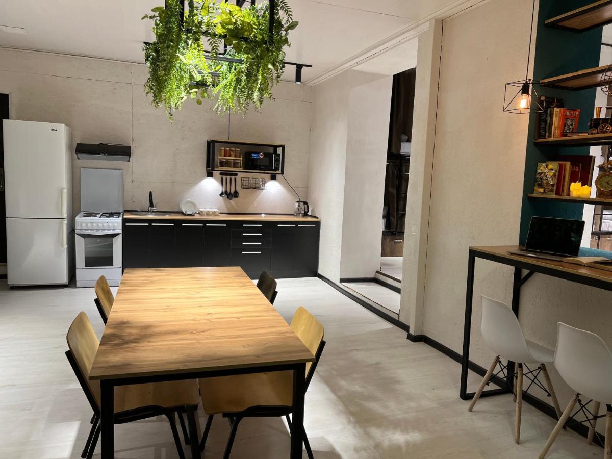 Capsule Hostel 卡拉科尔 外观 照片