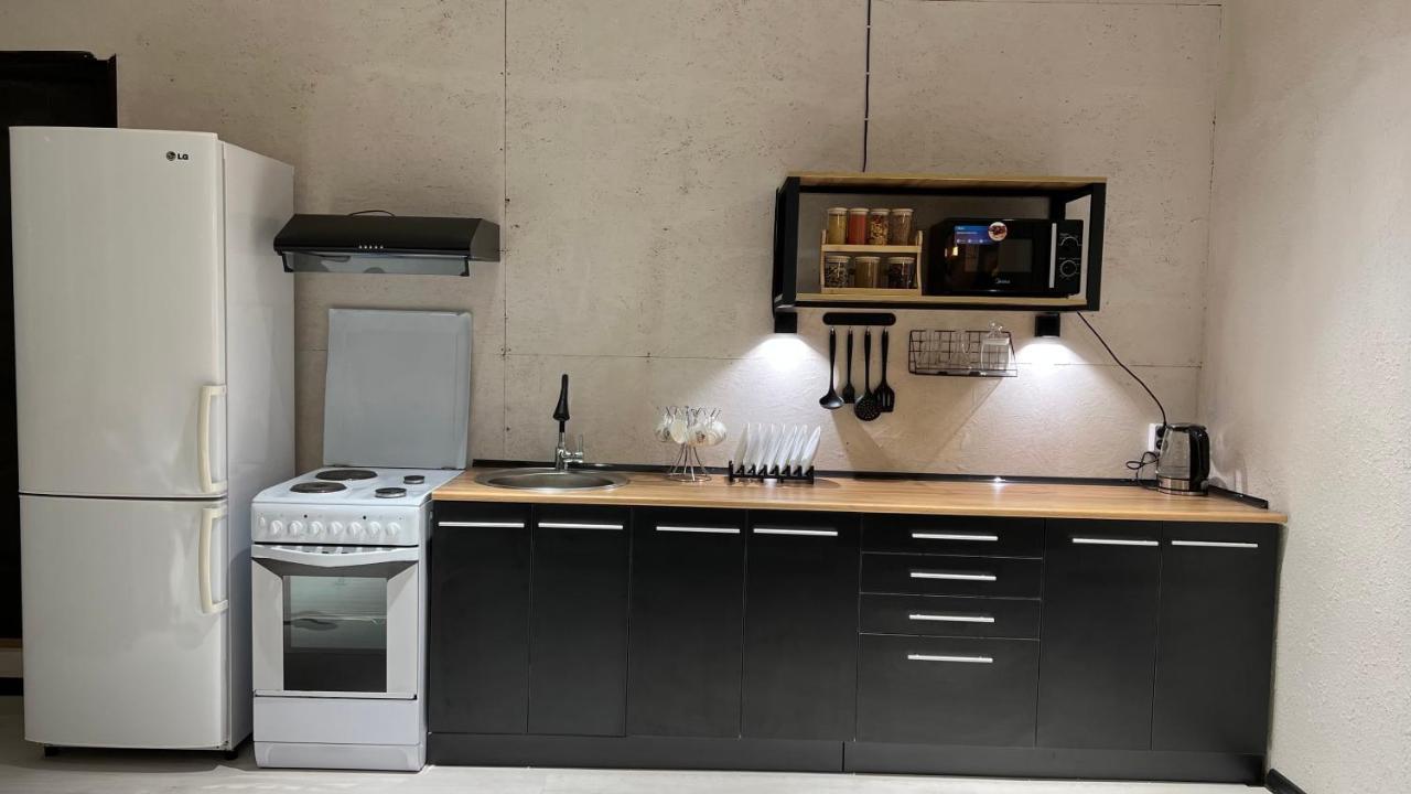 Capsule Hostel 卡拉科尔 外观 照片